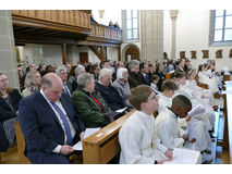 Feier der 1. Heiligen Kommunion in Sankt Crescentius (Foto: Karl-Franz Thiede)